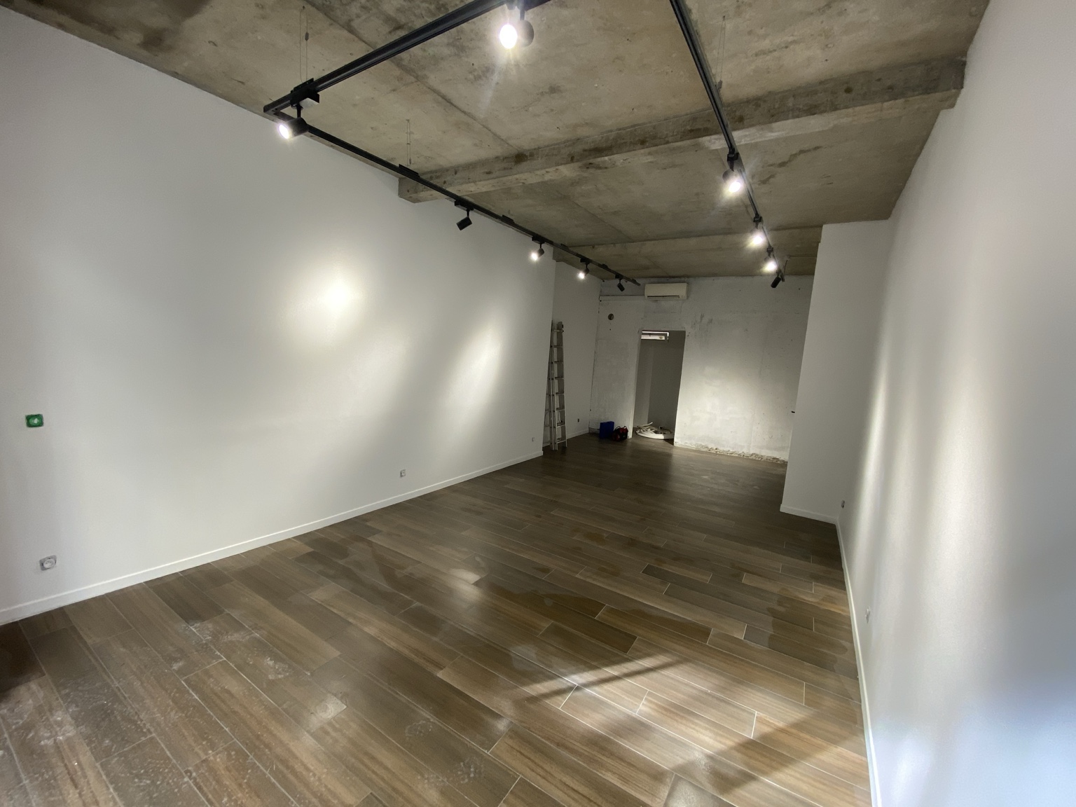 Local commercial — vue intérieure